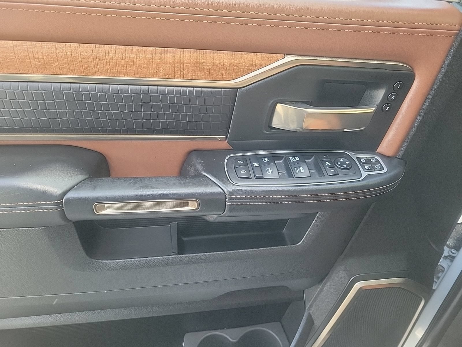 2024 RAM 3500 Limited Longhorn Crew Cab 4x4 8' Box