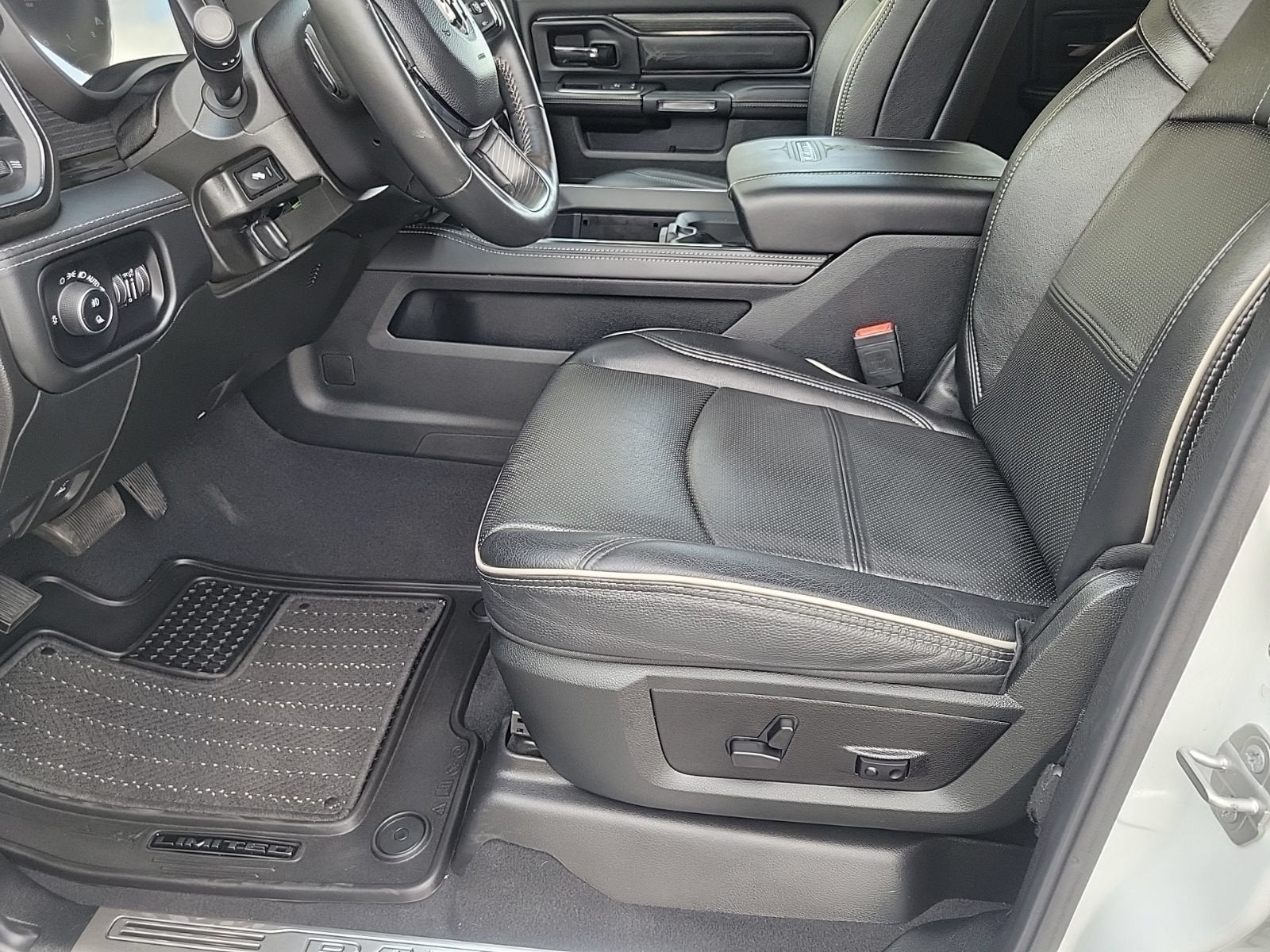 2024 RAM 2500 Limited Mega Cab 4x4 6'4" Box