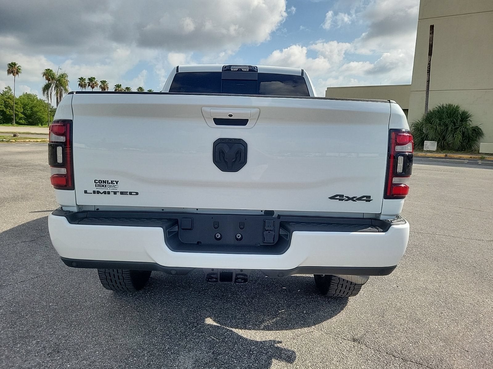 2024 RAM 2500 Limited Mega Cab 4x4 6'4" Box