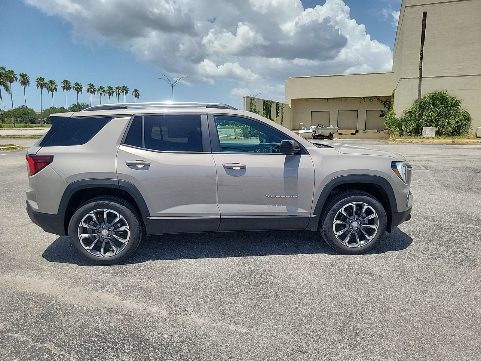 2027 GMC Terrain FWD Elevation