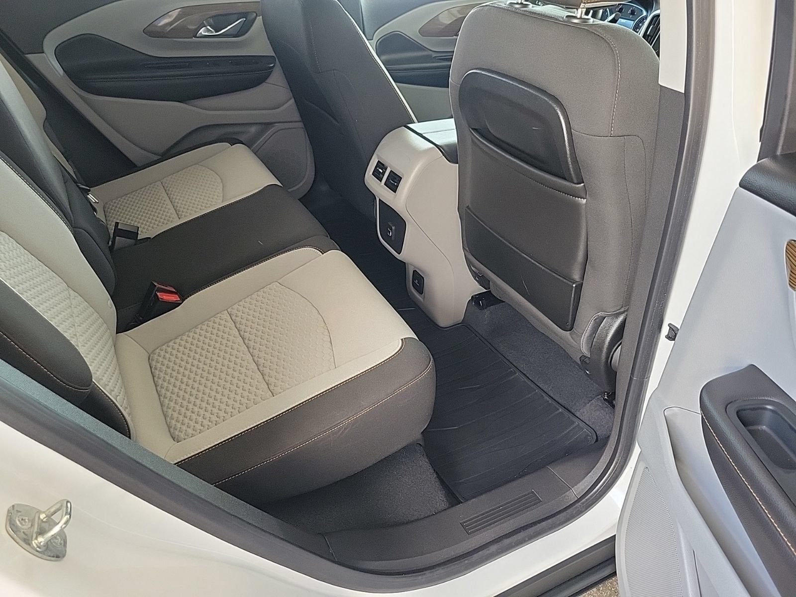 2021 GMC Terrain SLE - Photo 13