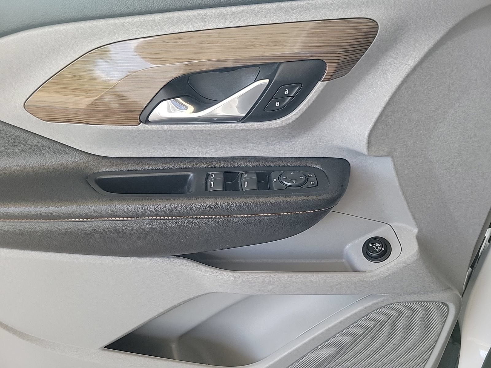 2021 GMC Terrain SLE - Photo 18