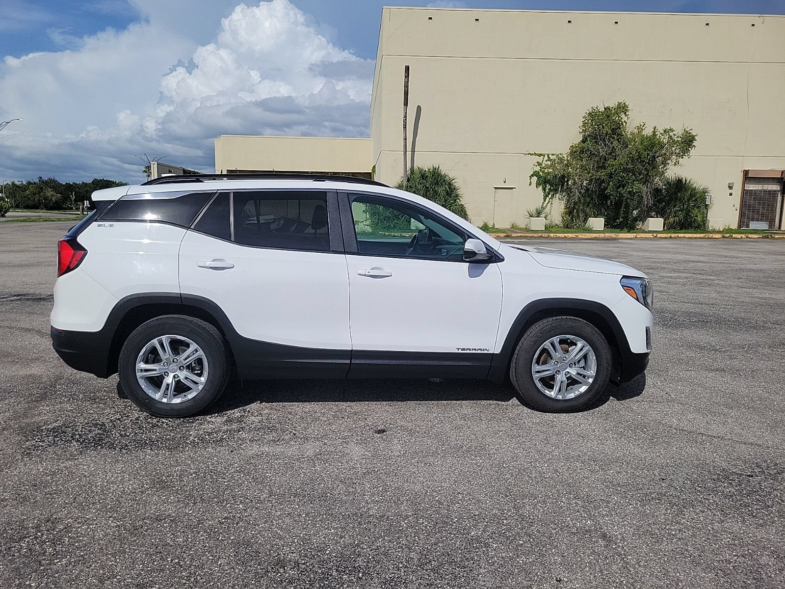 2021 GMC Terrain SLE
