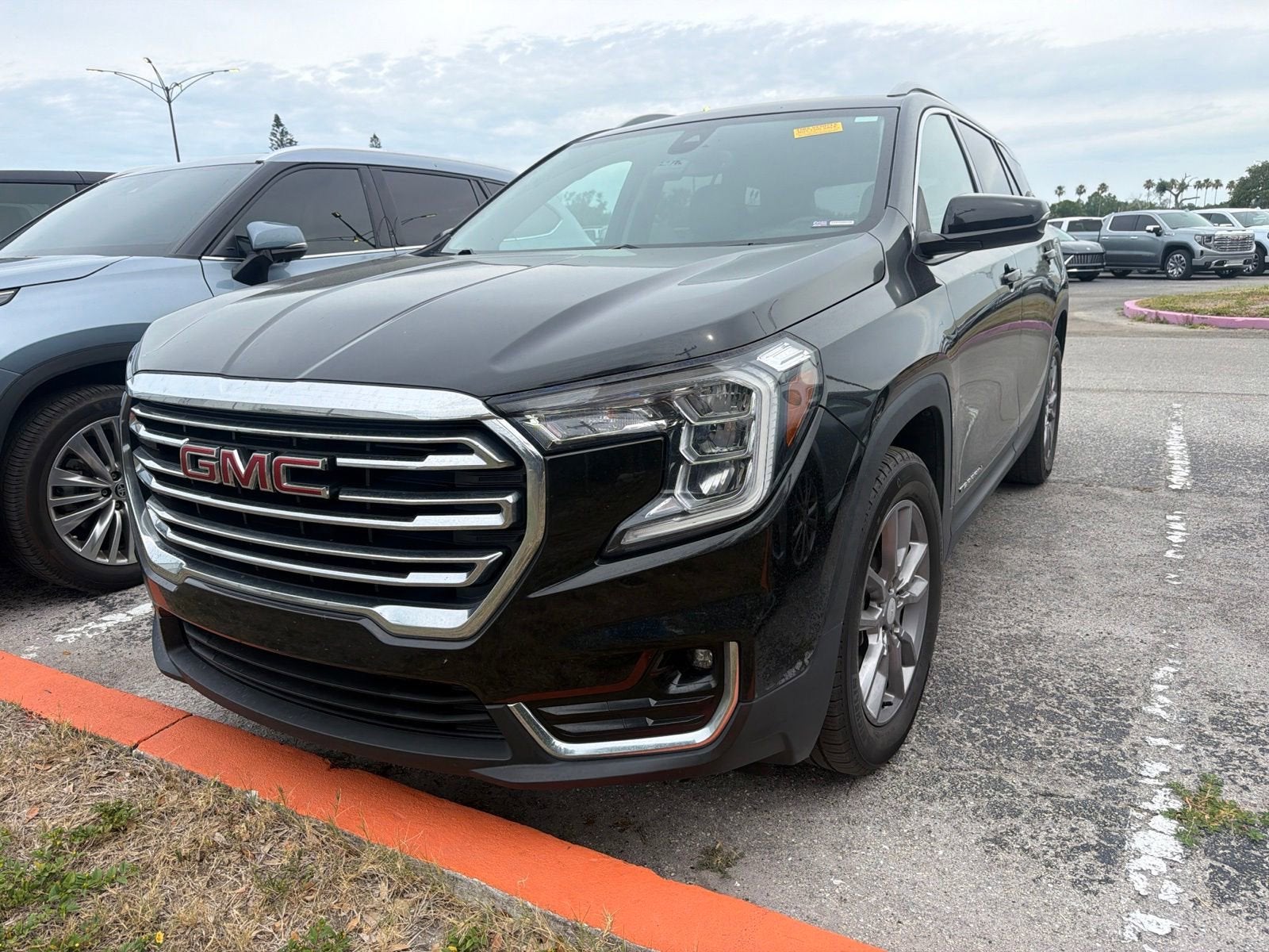 2023 GMC Terrain SLT