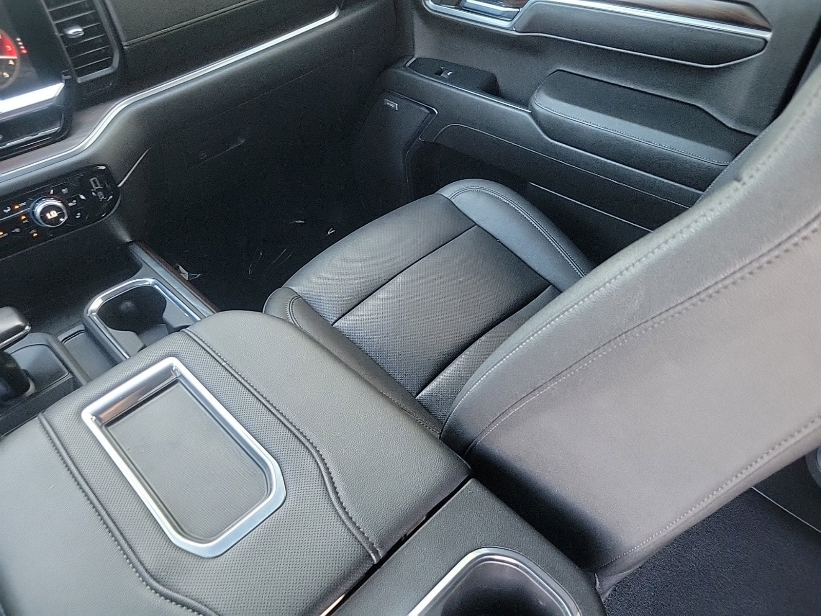 2022 GMC Sierra 1500 SLT - Photo 19