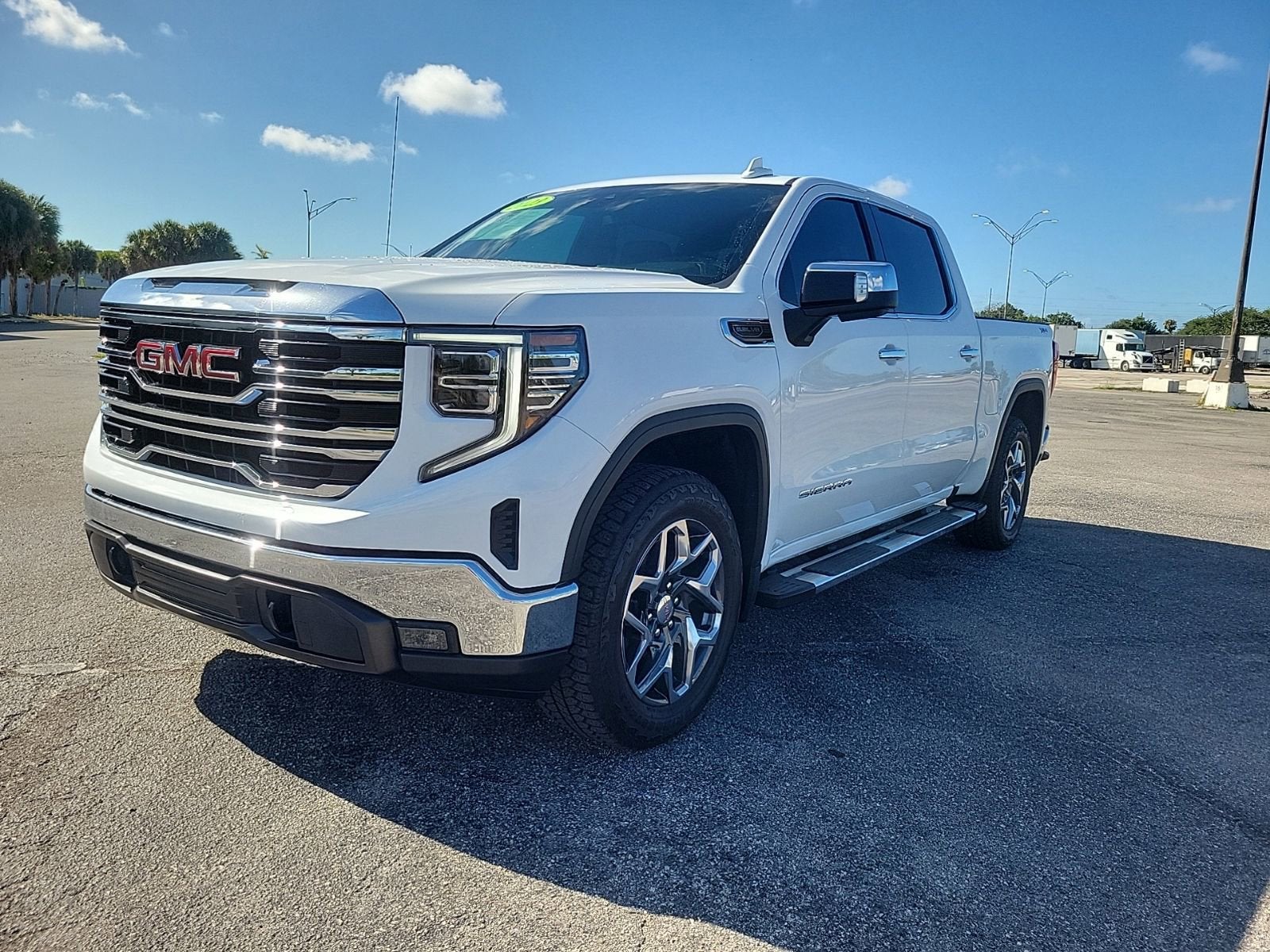 2023 GMC Sierra 1500 SLT