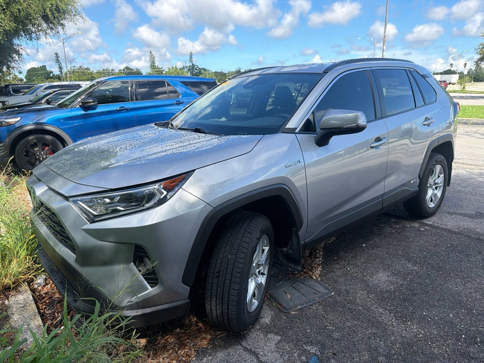 2021 Toyota RAV4 Hybrid XLE