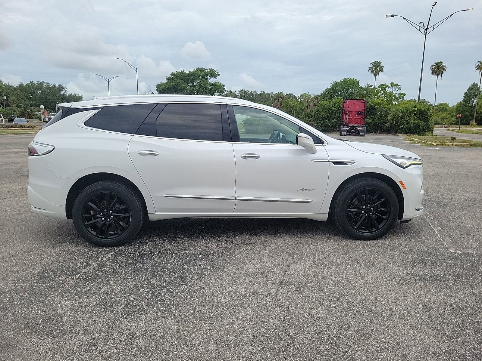 2023 Buick Enclave Avenir