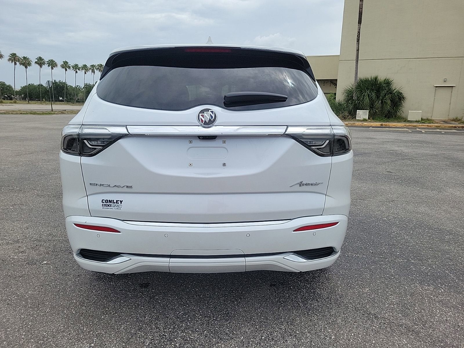 2023 Buick Enclave Avenir