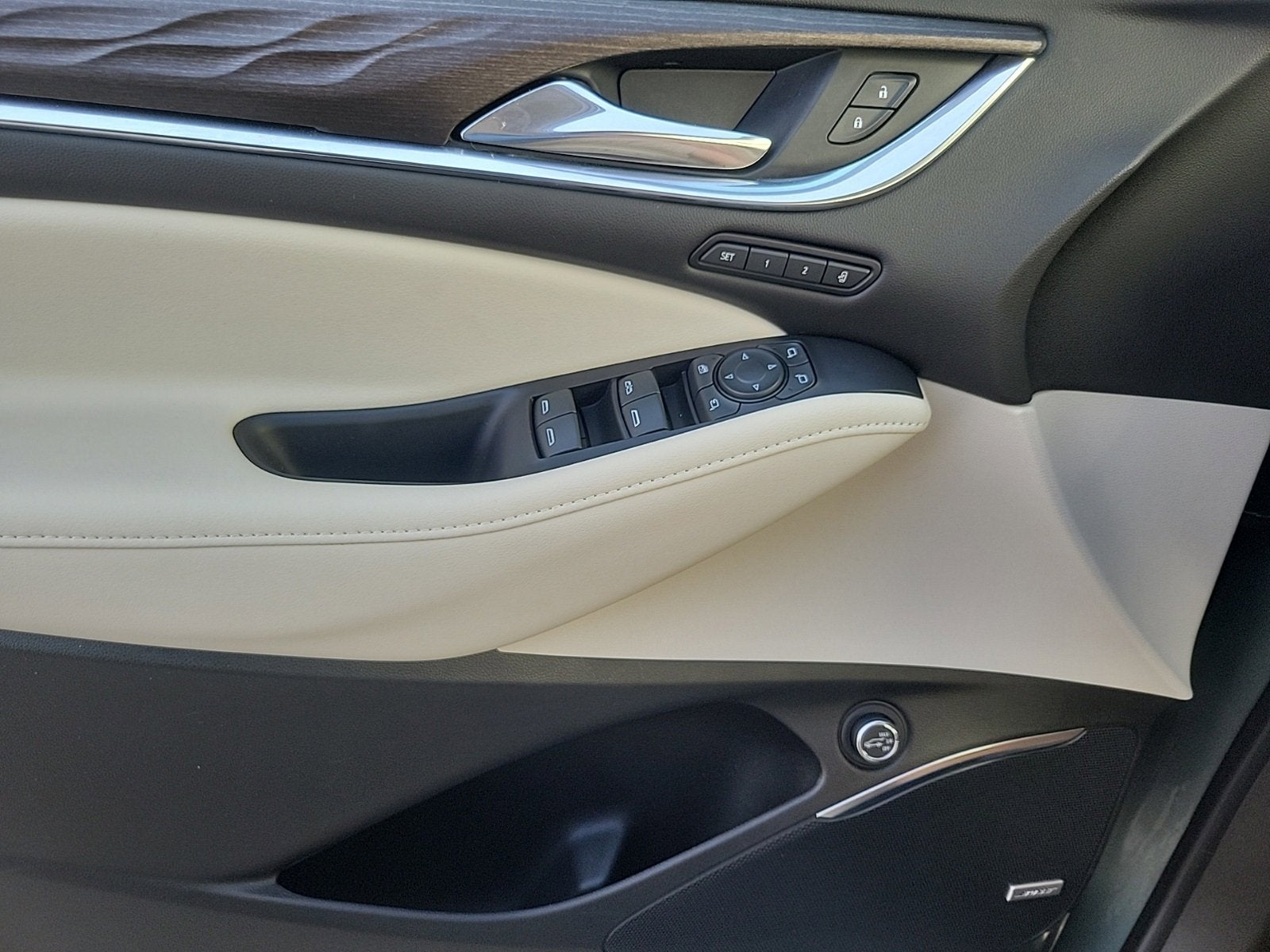 2022 Buick Enclave Avenir