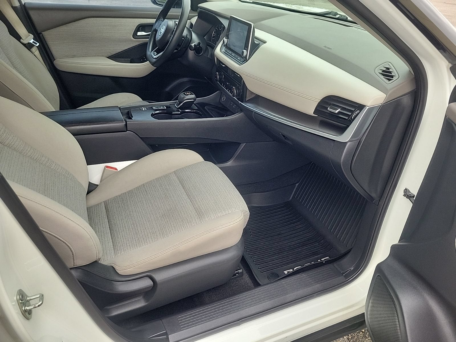 2021 Nissan Rogue SV FWD