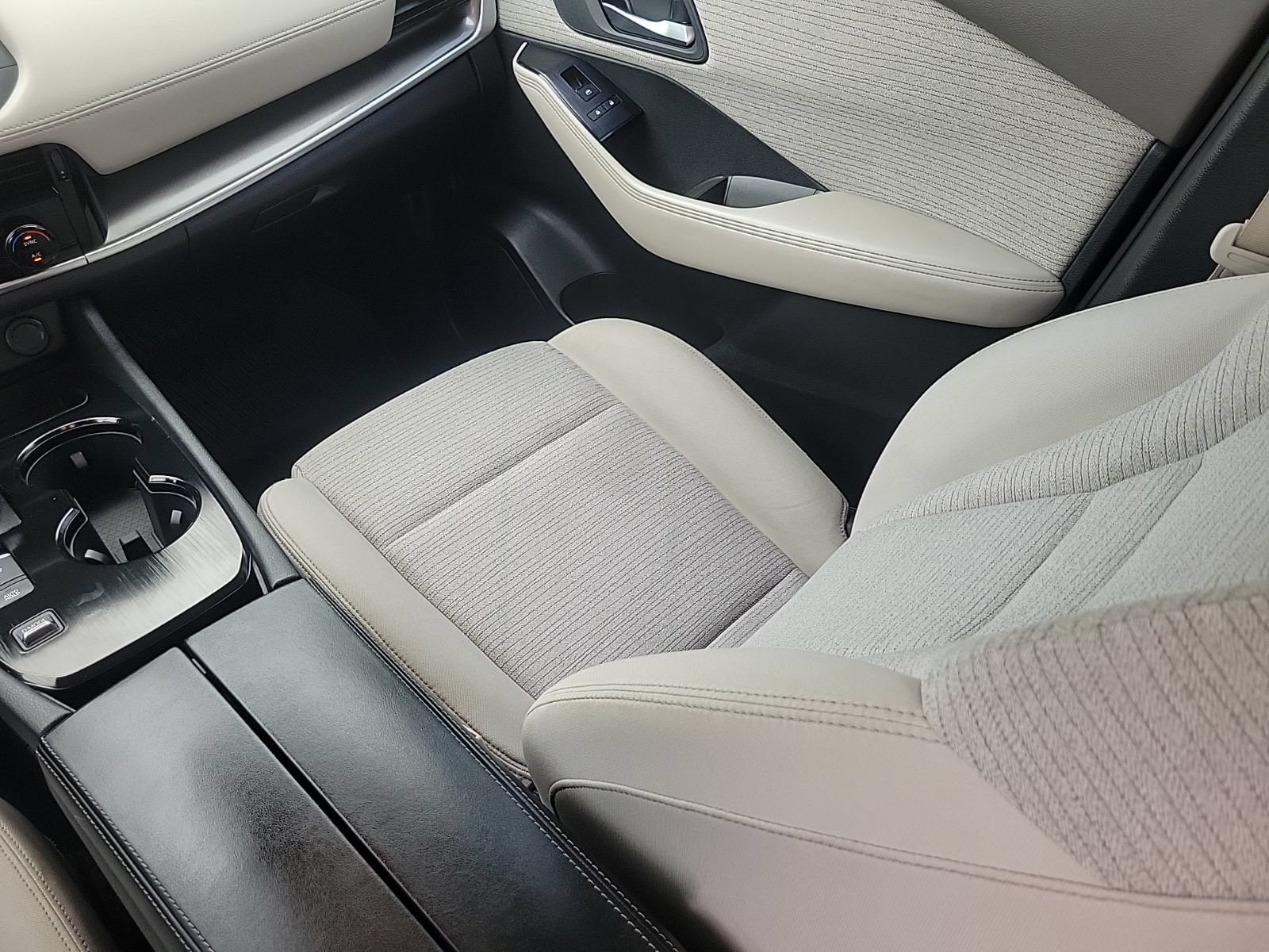 2021 Nissan Rogue SV FWD