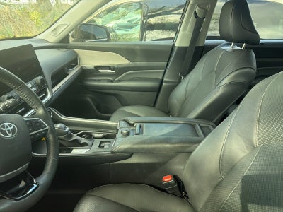 2024 Toyota Grand Highlander Platinum