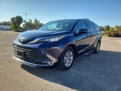 2023 Toyota Sienna XLE