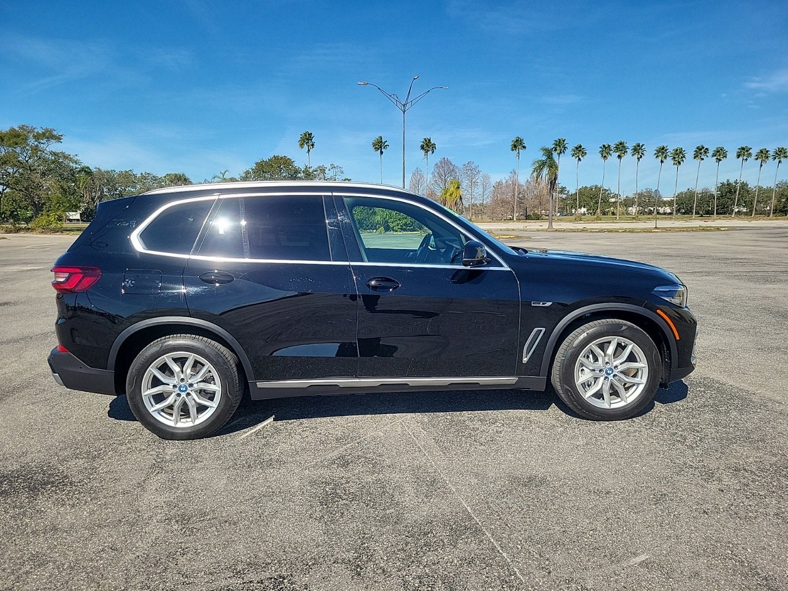2023 BMW X5 PHEV xDrive45e