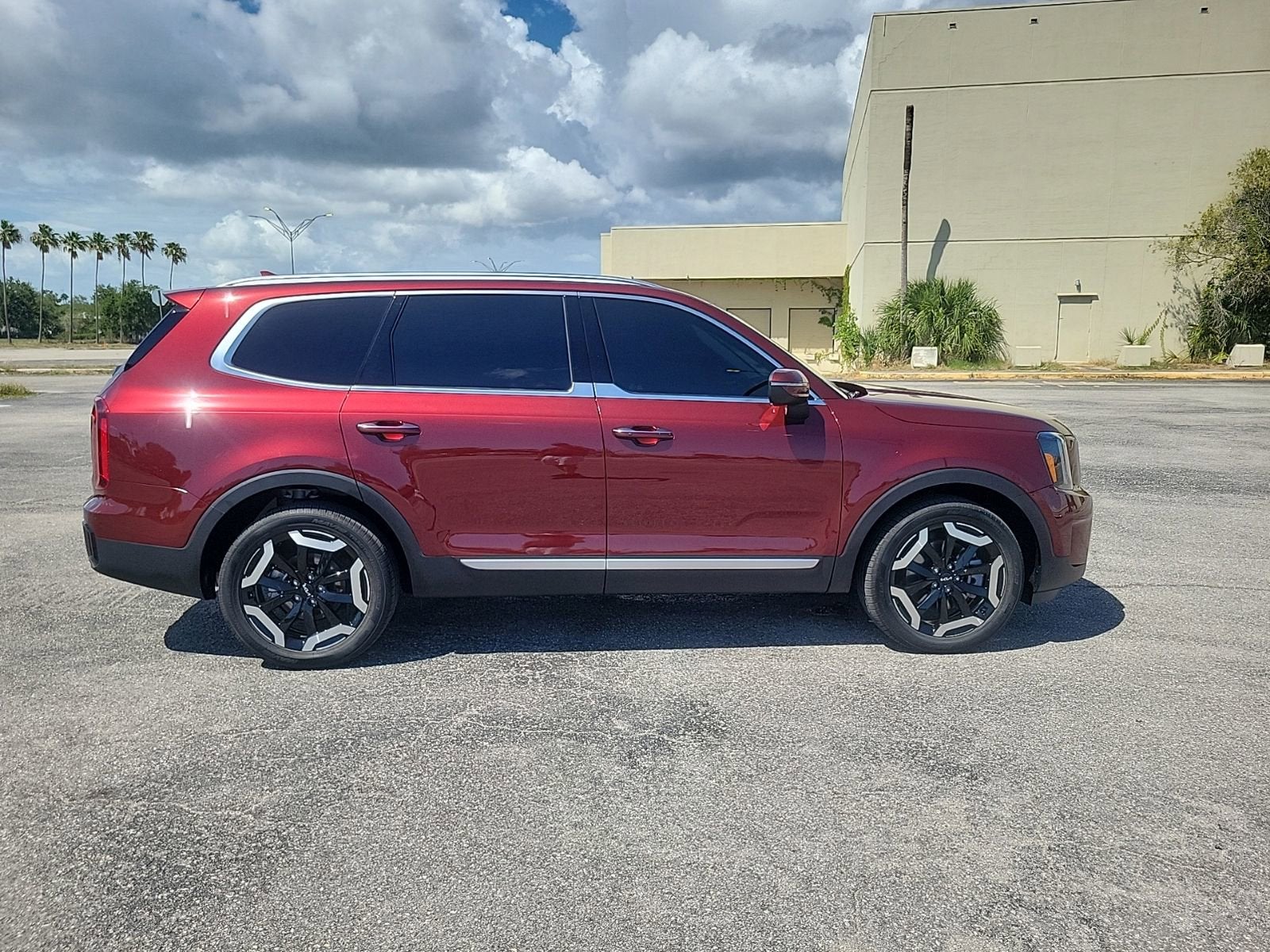 2023 Kia Telluride S