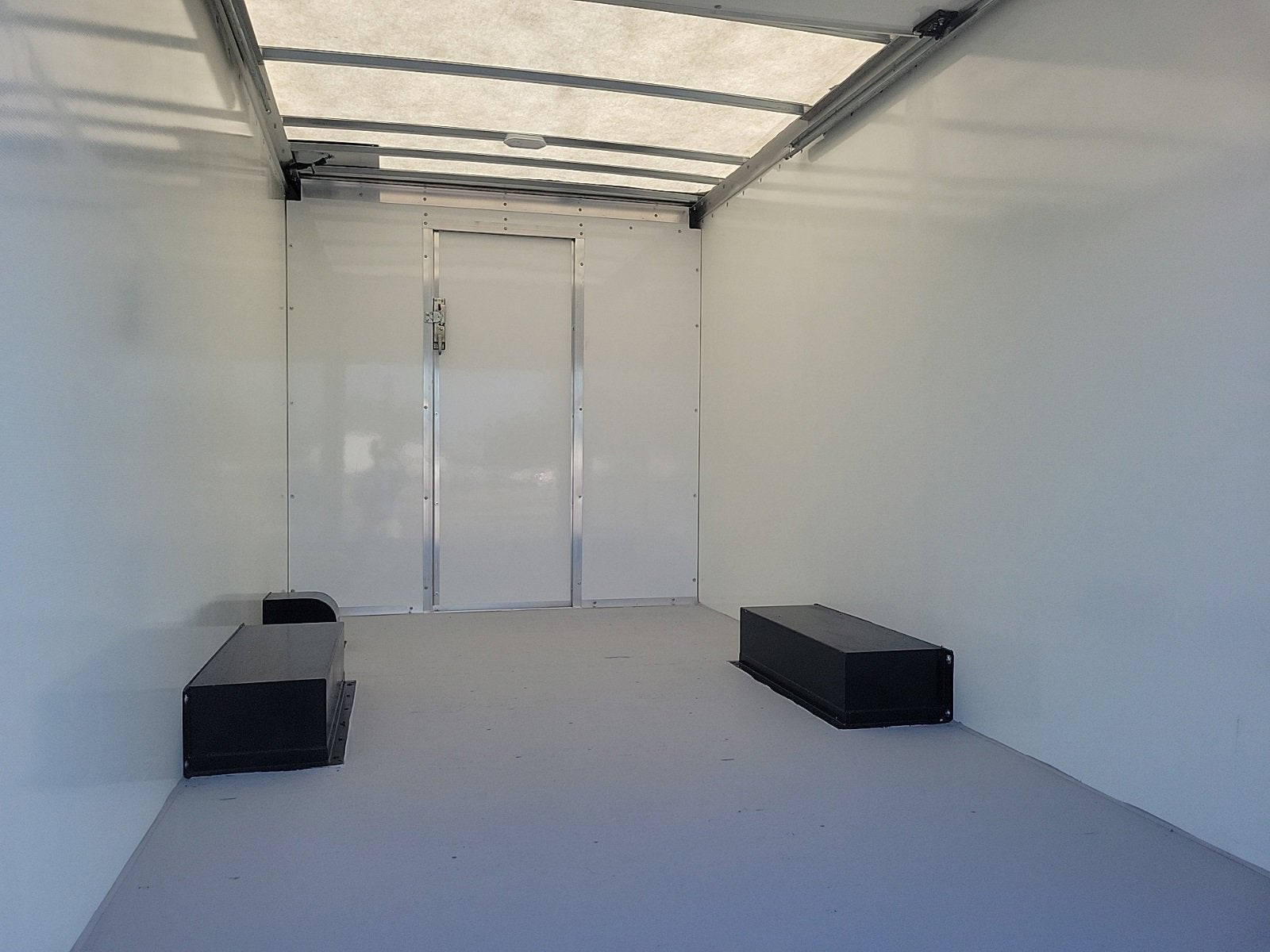 2025 GMC Savana Cutaway 3500 1WT