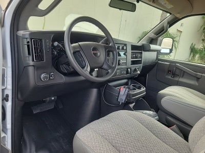 2025 GMC Savana Cutaway 3500 1WT