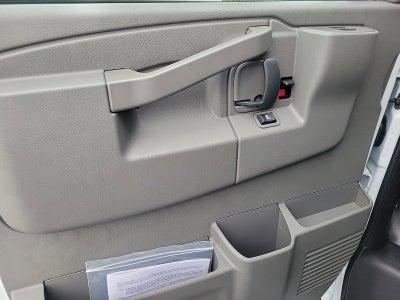 2025 GMC Savana Cutaway 3500 1WT