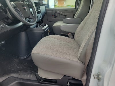 2024 GMC Savana Cutaway 3500 1WT