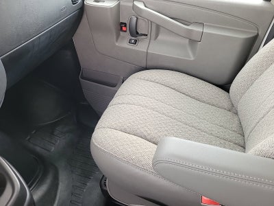 2024 GMC Savana Cutaway 3500 1WT