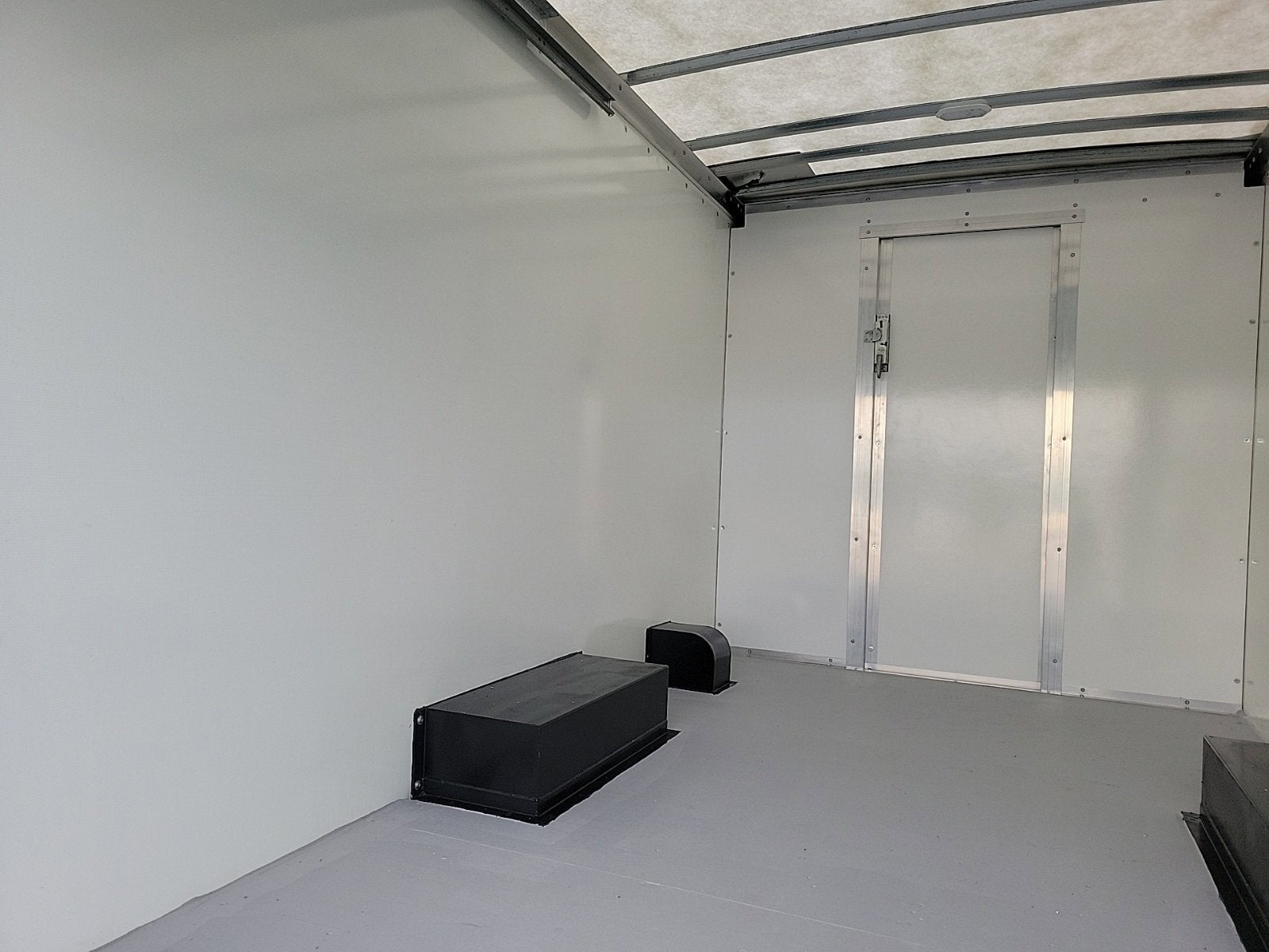 2025 GMC Savana Cutaway 3500 1WT