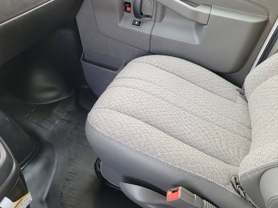 2025 GMC Savana Cutaway 3500 1WT