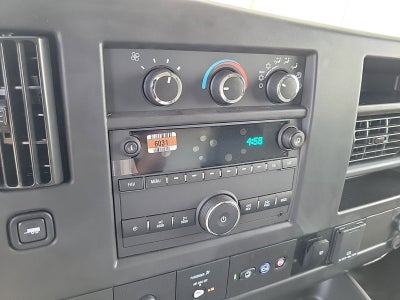 2025 GMC Savana Cutaway 3500 1WT