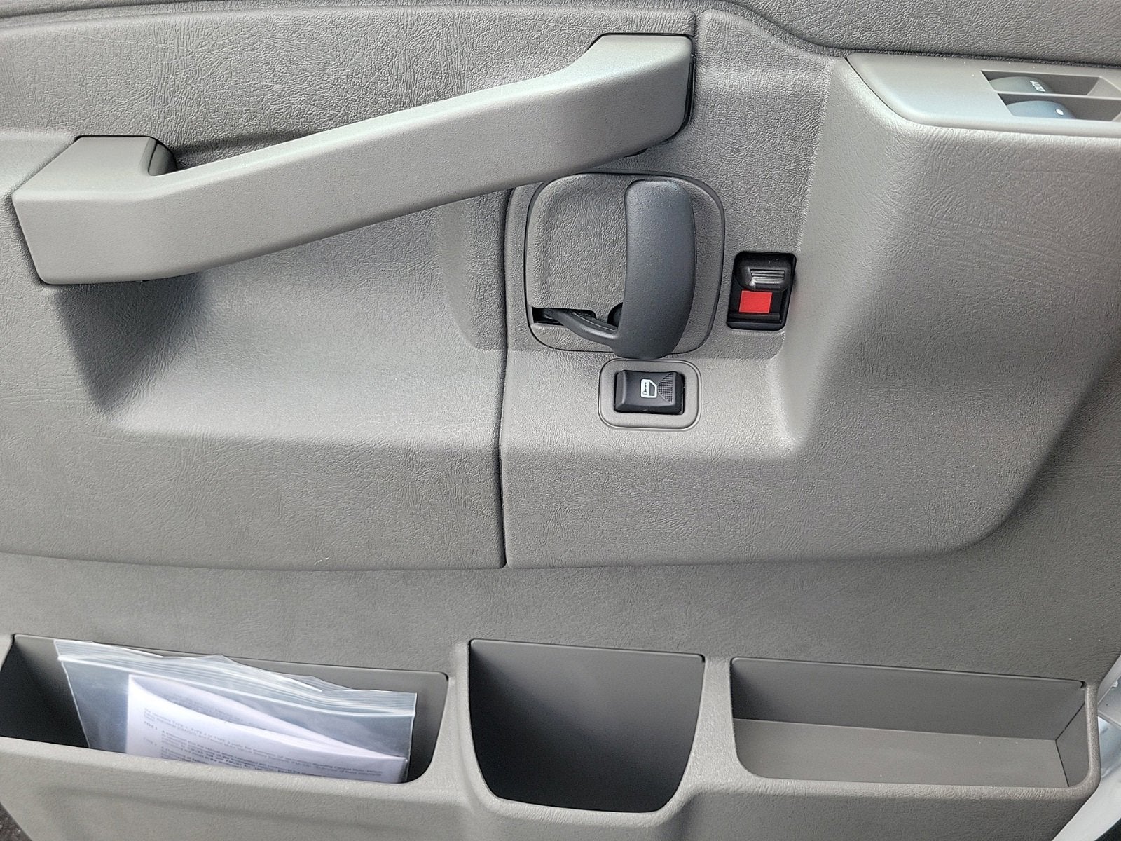 2025 GMC Savana Cutaway 4500 2WT