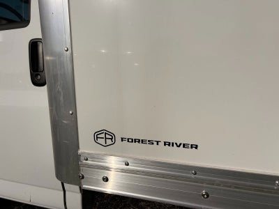 2025 GMC Savana Cutaway 4500 2WT