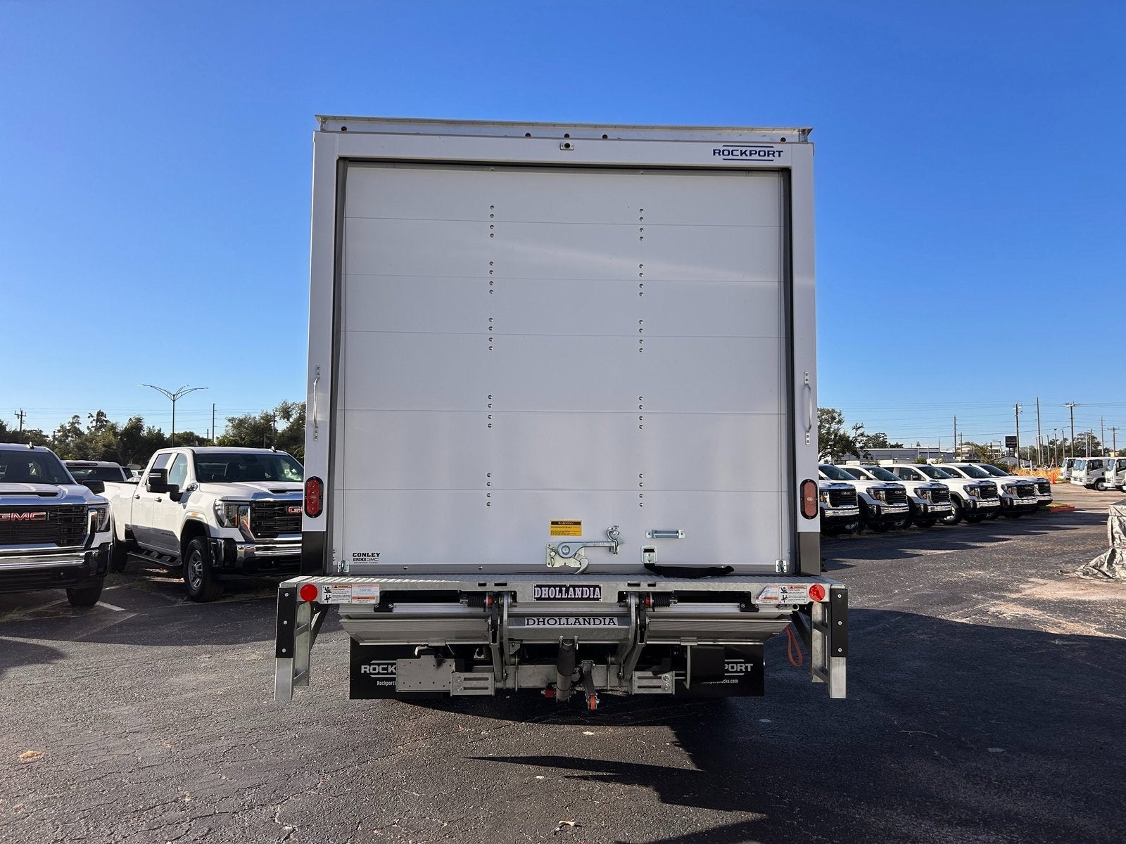 2025 GMC Savana Cutaway 4500 2WT