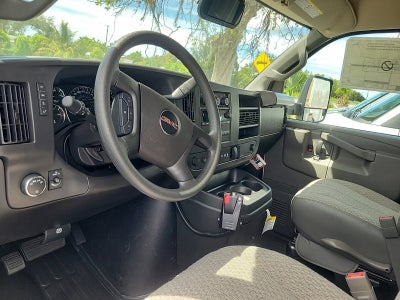 2025 GMC Savana Cutaway 4500 2WT