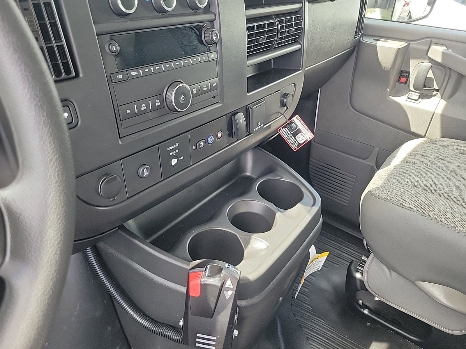 2025 GMC Savana Cutaway 4500 2WT