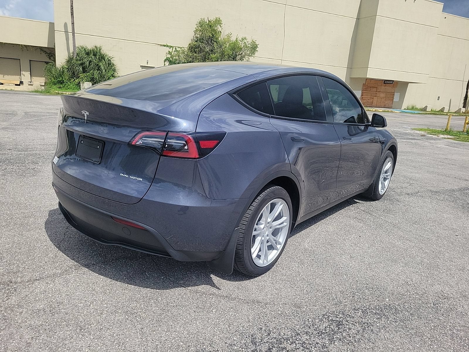 2023 Tesla Model Y Long Range - Photo 7