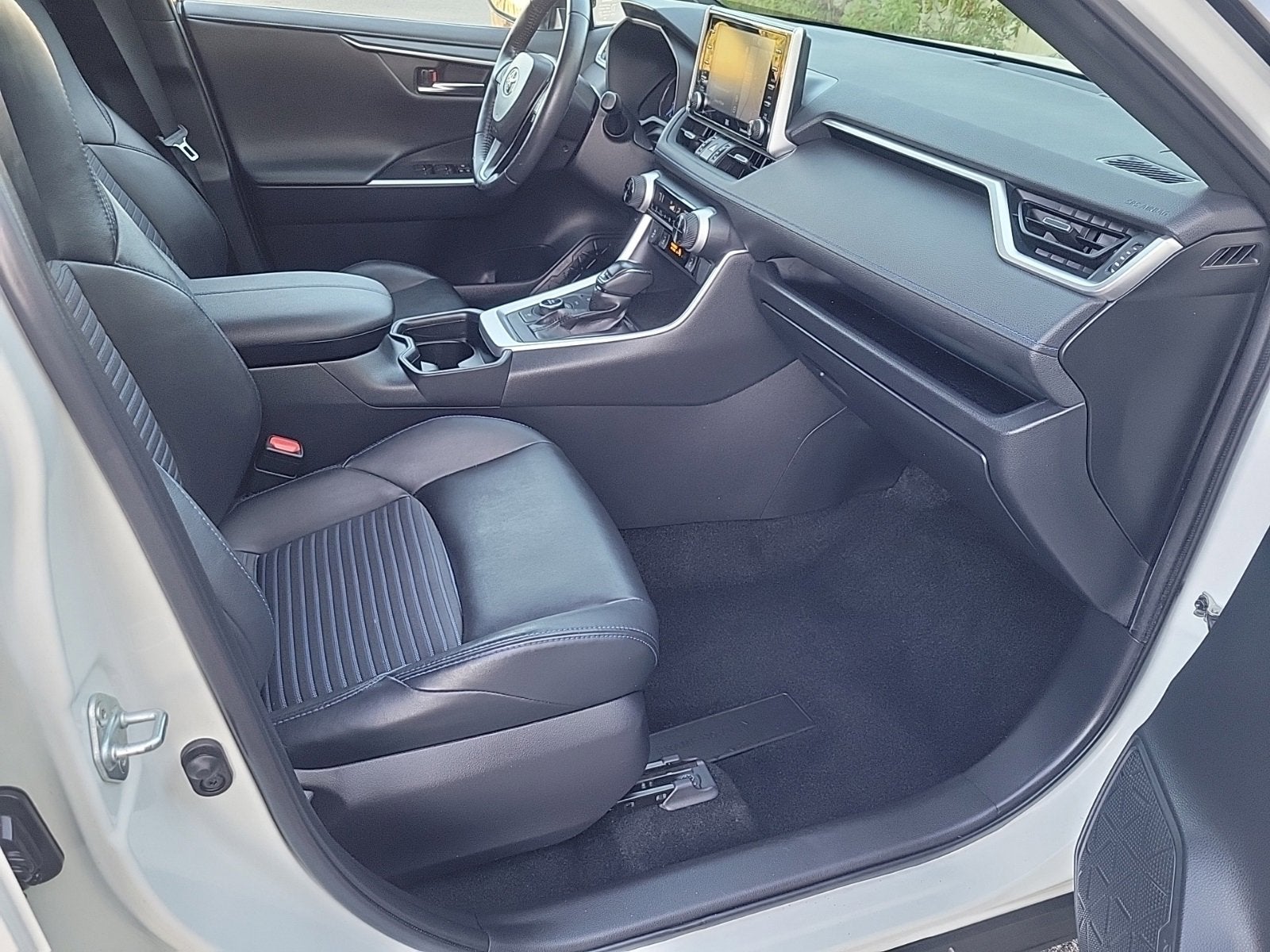 2019 Toyota RAV4 Hybrid XSE