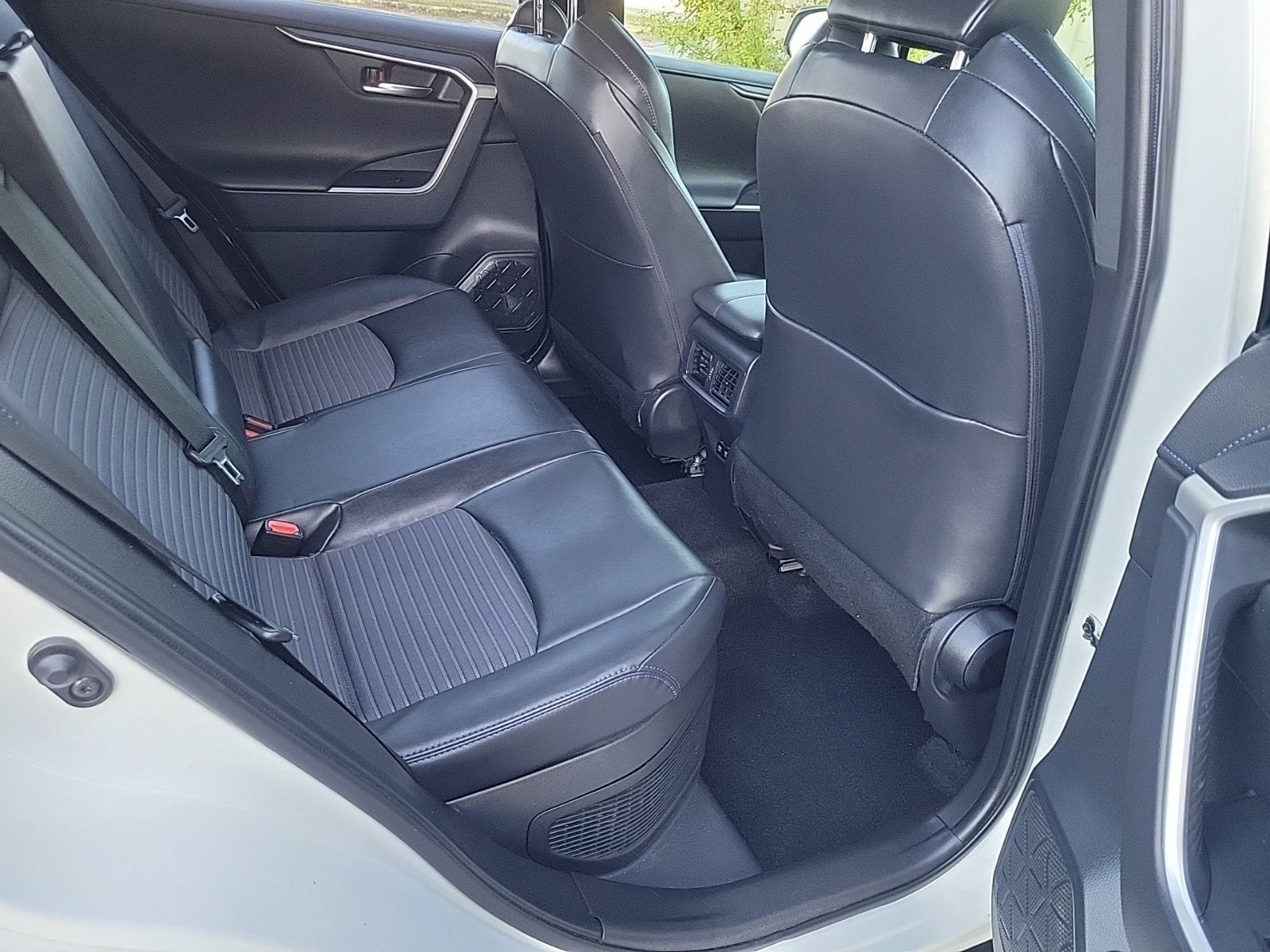 2019 Toyota RAV4 Hybrid XSE