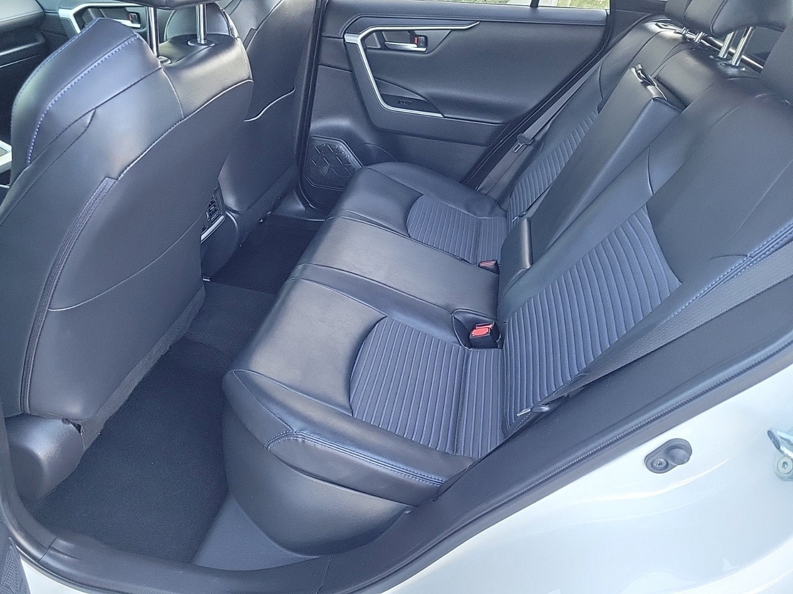 2019 Toyota RAV4 Hybrid XSE