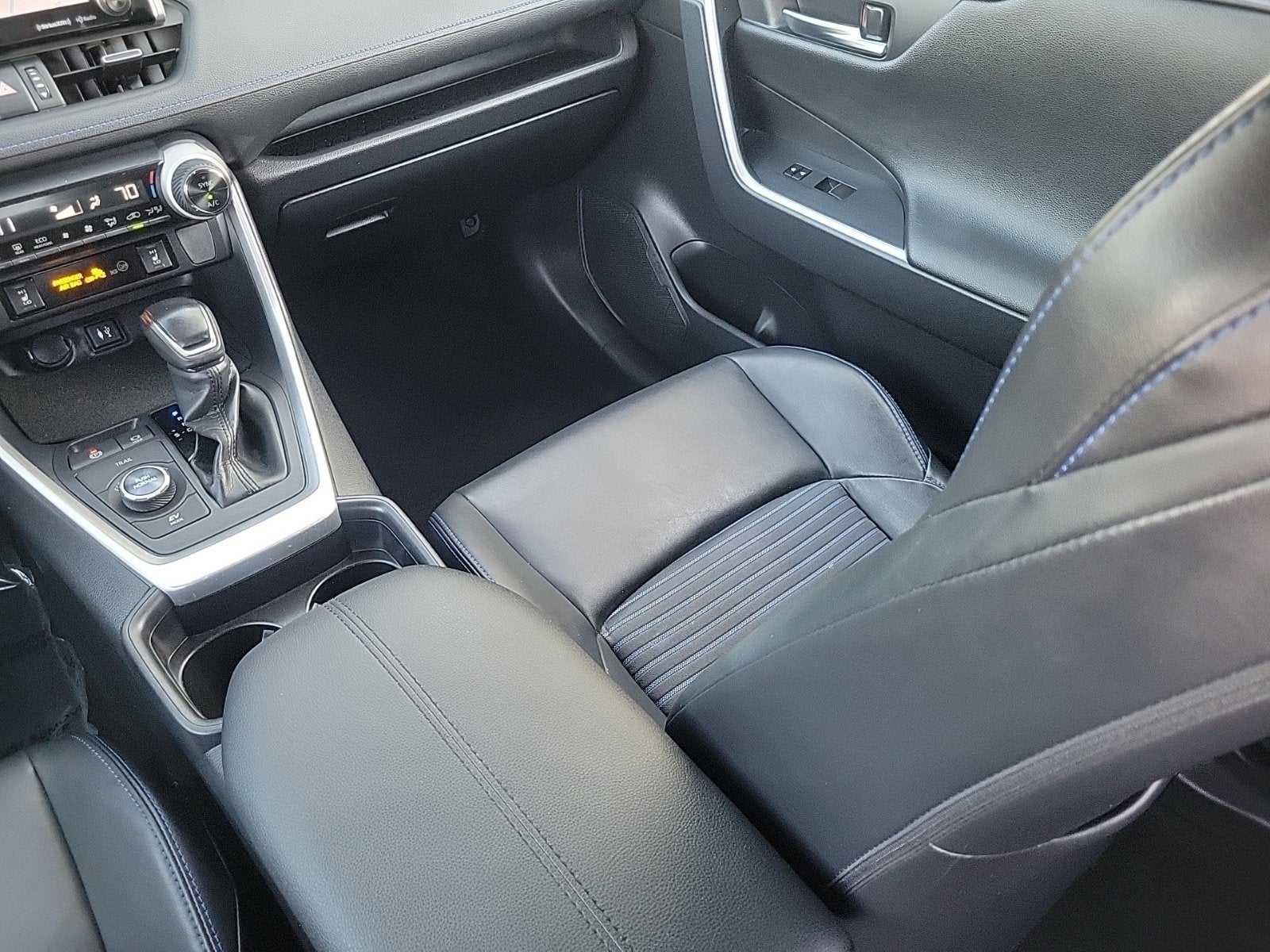 2019 Toyota RAV4 Hybrid XSE