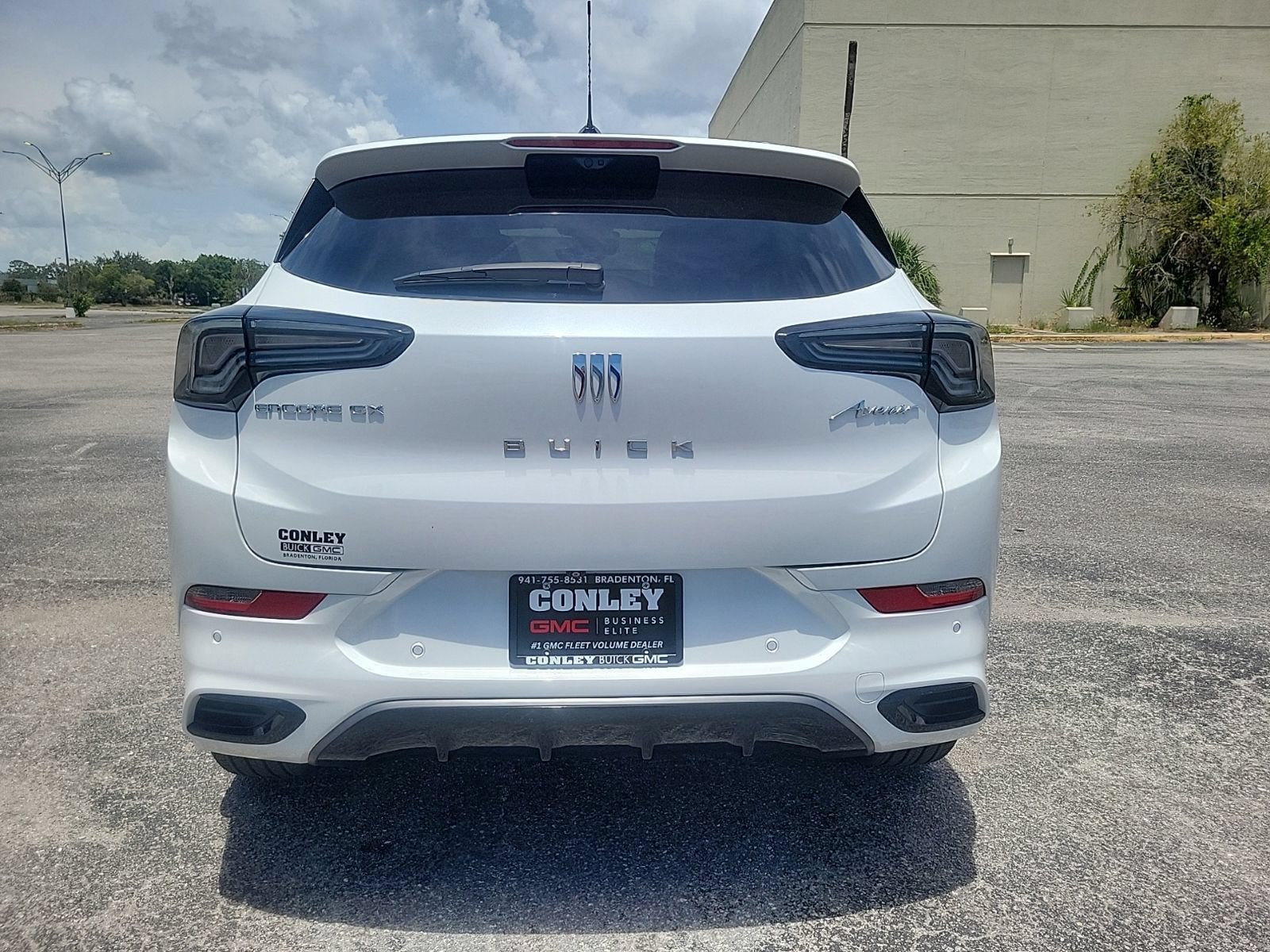 2024 Buick Encore GX Avenir