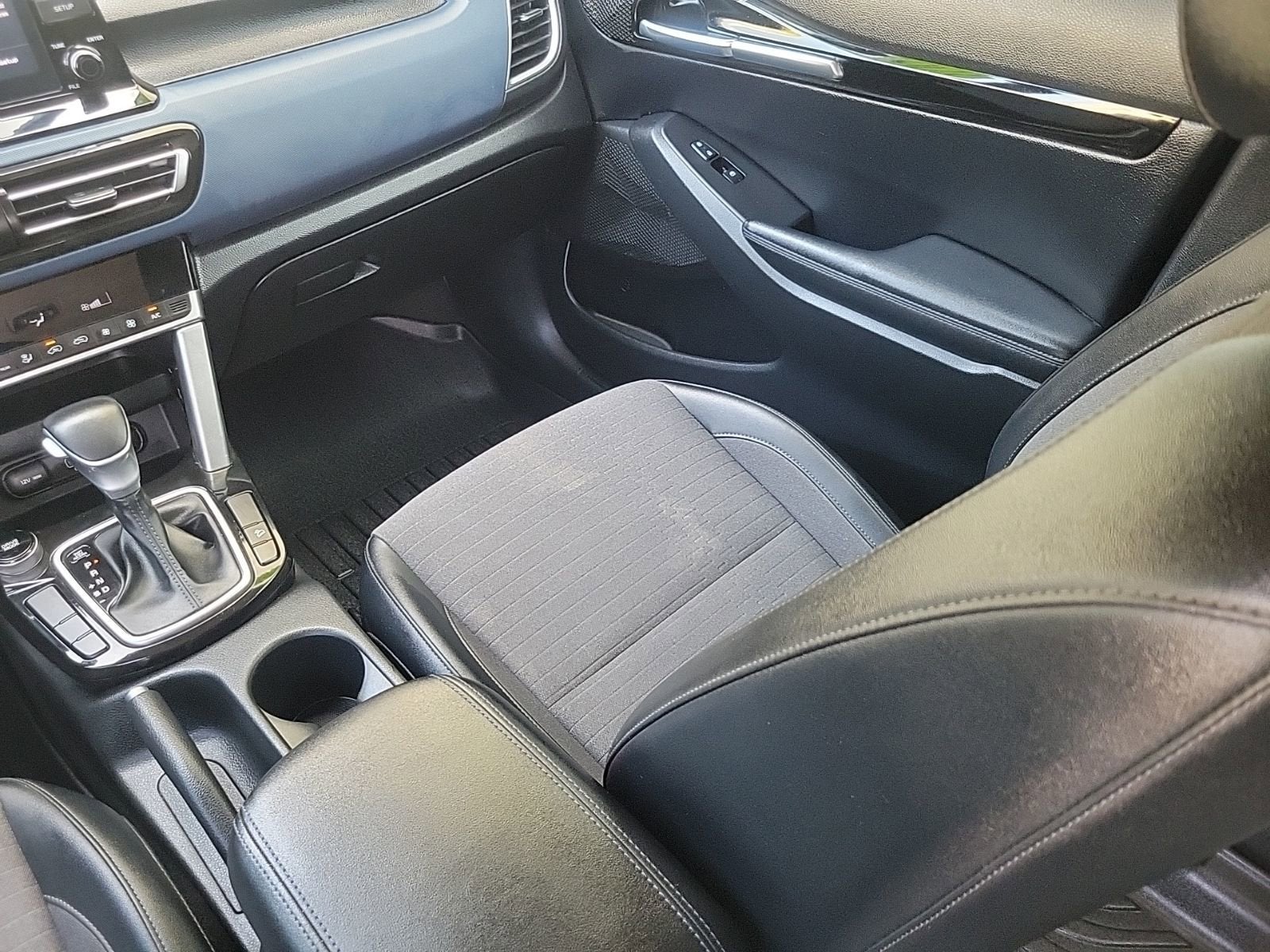 2023 Kia Seltos S