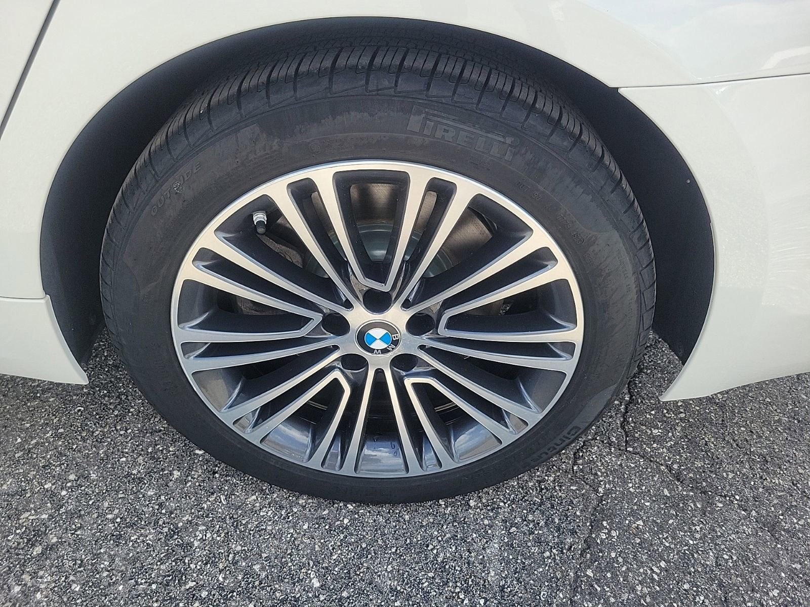 2019 BMW 540i 540i