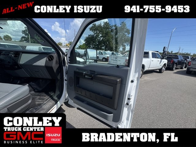 2016 Ford Super Duty F-550 DRW XL
