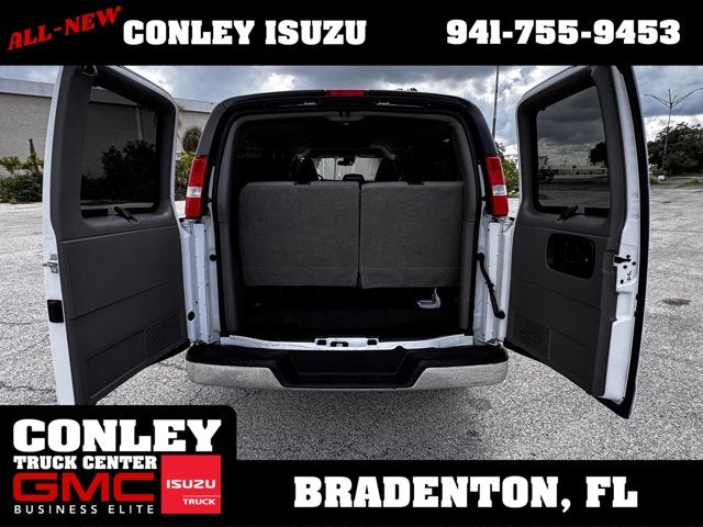 2025 Chevrolet Express Passenger LT