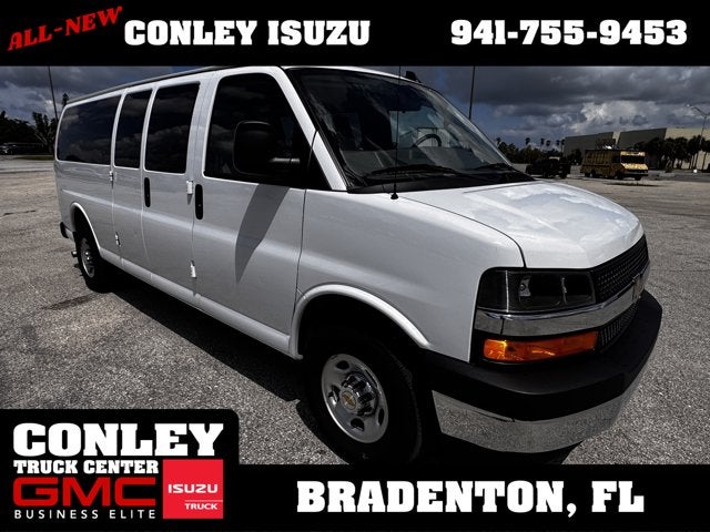 2025 Chevrolet Express Passenger LT